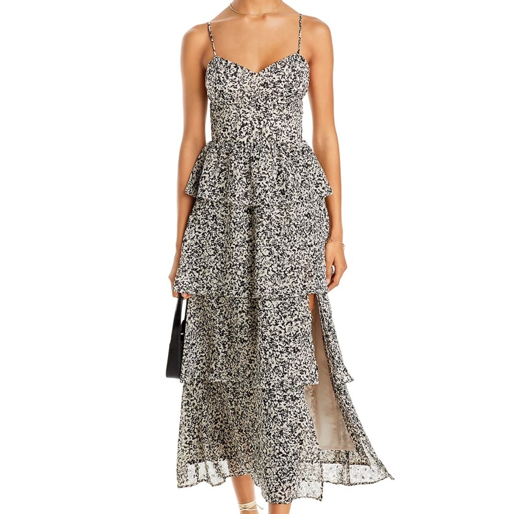 NWT AQUA Adjustable Strap Sweetheart Neckline Tier Ruffle Maxi Dress Size Large